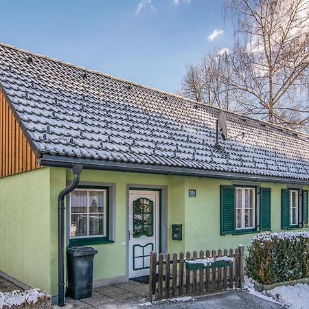 Charmantes Ferienhaus Peterdorf Exterior photo